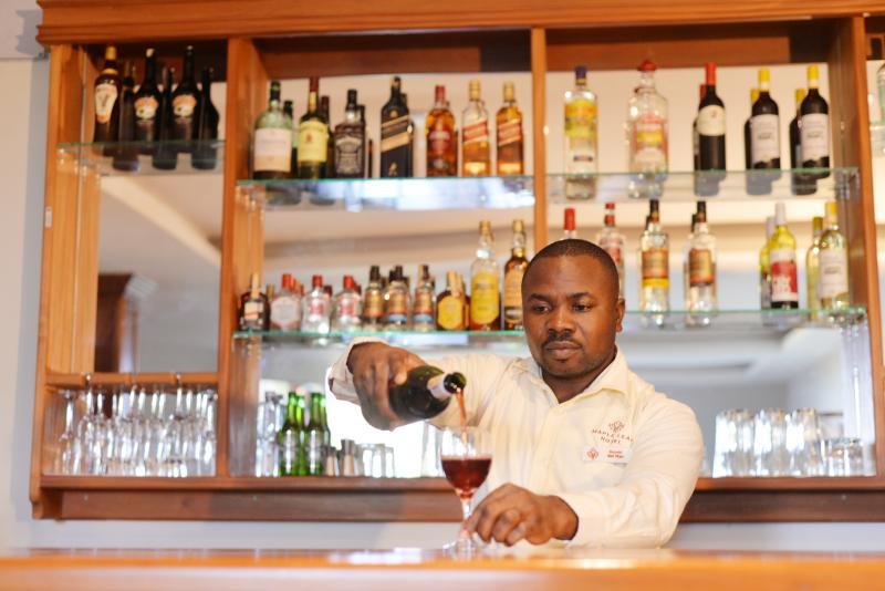 Rendezvous Bar - Image 5