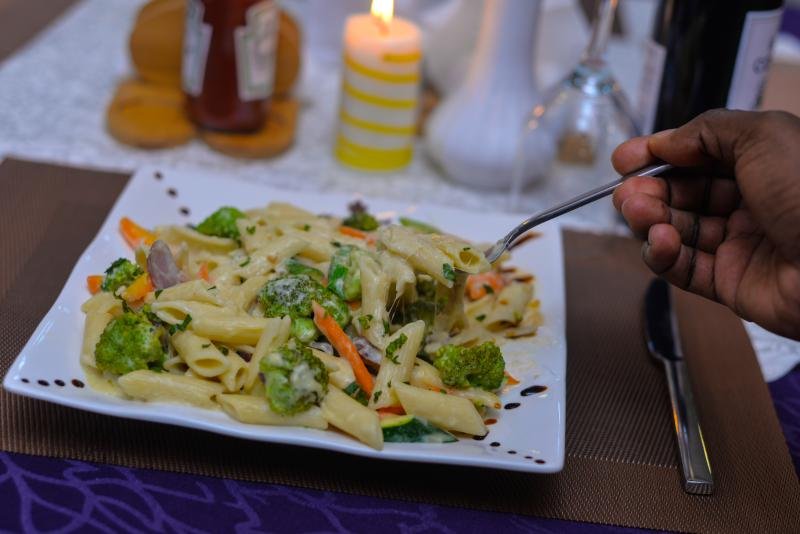 Nawagi Restaurant - Image 5