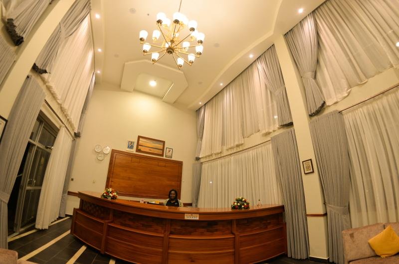 Reception & Lobby - Image 3